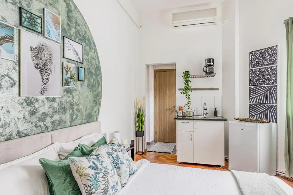 Nightfall Escape - M&N Condos Bucarest Appartement